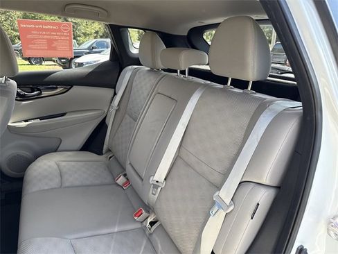 Certified 2021 Nissan Rogue Sport SV image 25