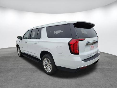 Used 2023 GMC Yukon XL SLT RWD image 7