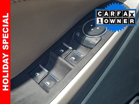 Used 2023 Ford Explorer Limited image 30