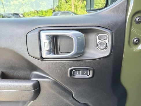 Used 2022 Jeep Wrangler Unlimited Sport AWD/4WD image 15