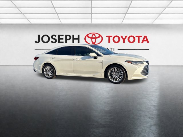 Used 2020 Toyota Avalon Limited w/ Advanced Safety Package FWD image 6