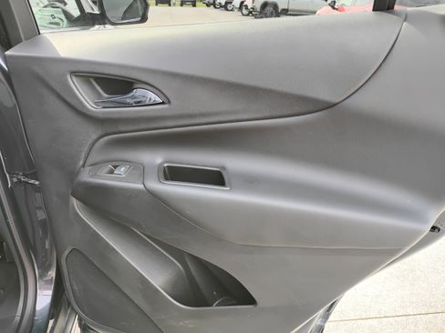 Used 2023 Chevrolet Equinox LT FWD image 21