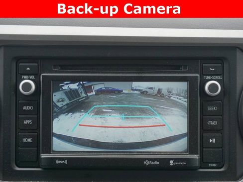 Used 2017 Toyota Tacoma SR5 image 7