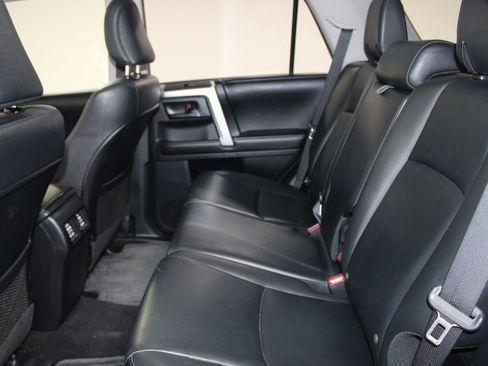 Used 2012 Toyota 4Runner Limited image 19