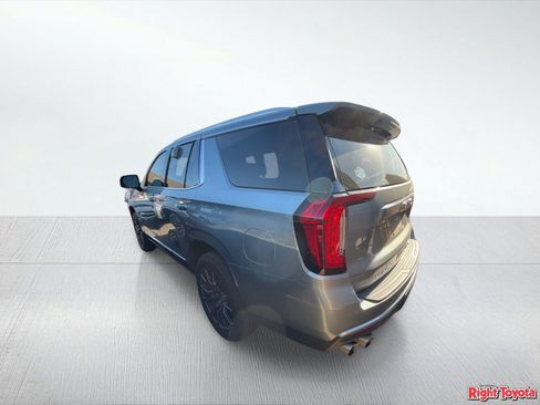 Used 2023 GMC Yukon Denali w/ Advanced Technology Package image 3