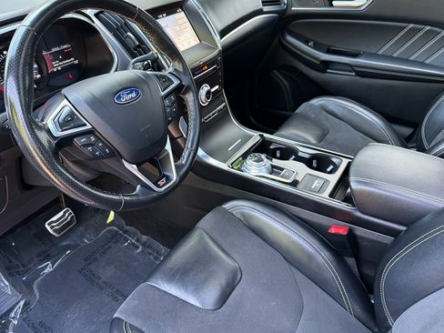 Used 2019 Ford Edge ST w/ Canadian Touring Package AWD/4WD image 10