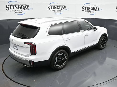 Used 2023 Kia Telluride EX FWD image 24