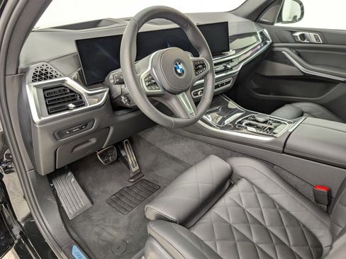 New 2026 BMW X5 xDrive40i w/ M Sport Package AWD/4WD image 4