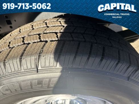 New 2026 Ford F250 XL w/ XL Chrome Package image 14