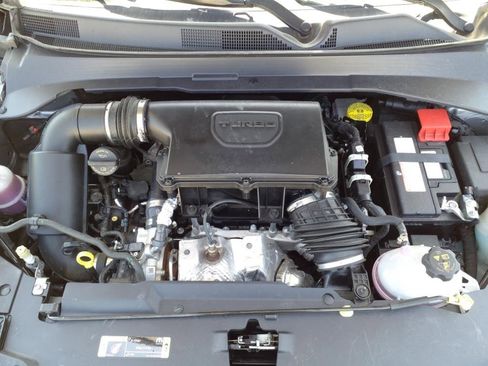 Used 2024 Jeep Compass Latitude image 31