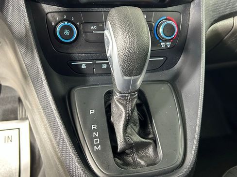 Used 2022 Ford Transit Connect XL image 19
