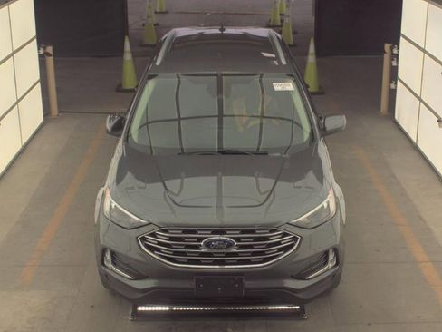 Used 2022 Ford Edge SEL w/ Convenience Package AWD/4WD image 2