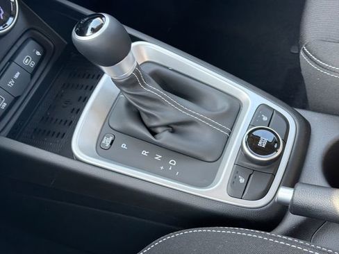 New 2026 Hyundai Venue SEL FWD image 23