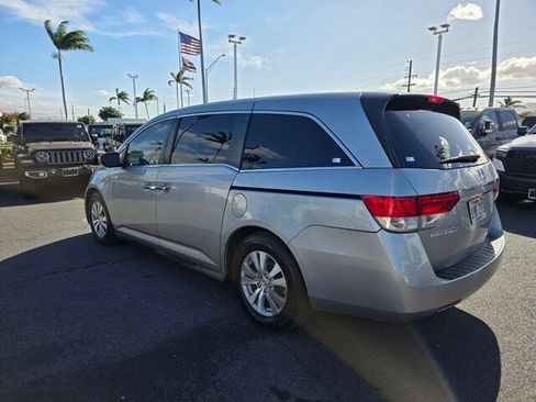 Used 2017 Honda Odyssey SE image 5