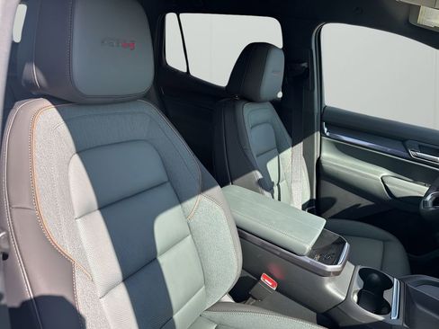 New 2026 GMC Terrain AT4 w/ Convenience Package III image 29