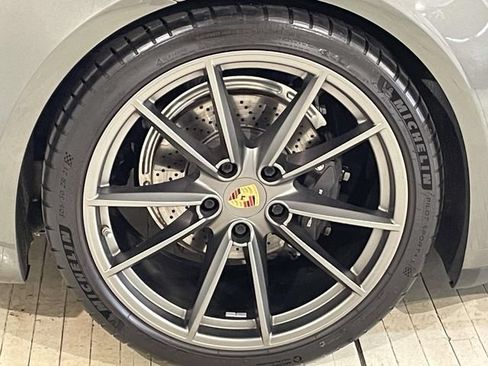 Certified 2022 Porsche 911 Carrera RWD image 14