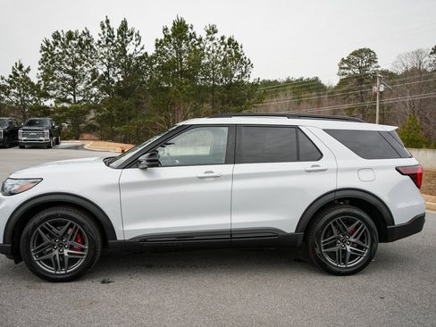 New 2026 Ford Explorer ST w/ Sun And Sound Package image 13
