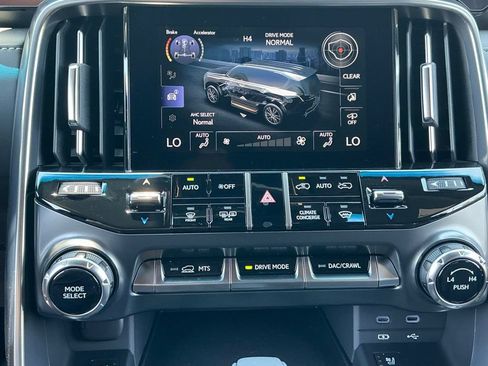 New 2026 Lexus LX 700h Luxury AWD/4WD image 26