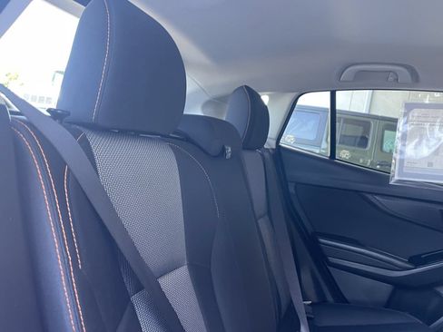 Used 2019 Subaru Crosstrek 2.0i Premium AWD/4WD image 16