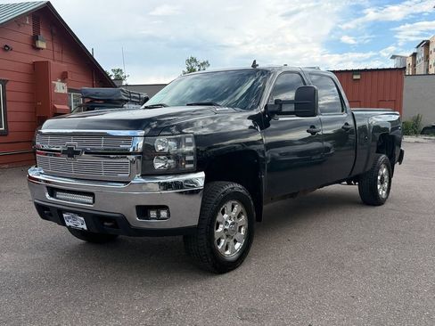 Used 2012 Chevrolet Silverado 2500 LT w/ Interior Plus Package AWD/4WD image 7