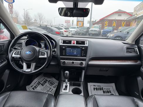 Used 2017 Subaru Outback 3.6R Limited image 18