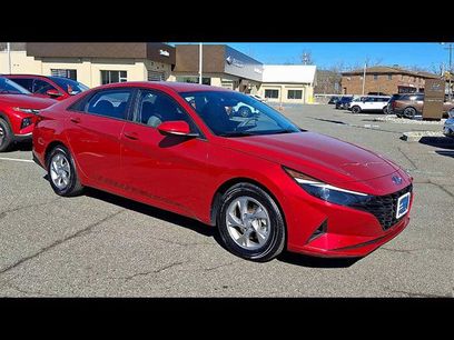 Certified 2023 Hyundai Elantra SE
