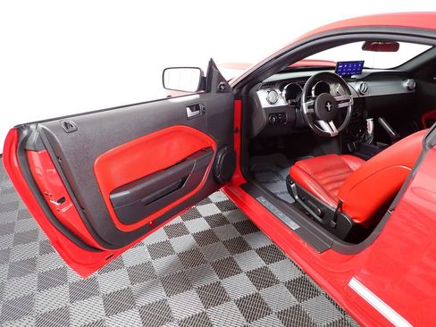 Used 2006 Ford Mustang GT Premium RWD image 17
