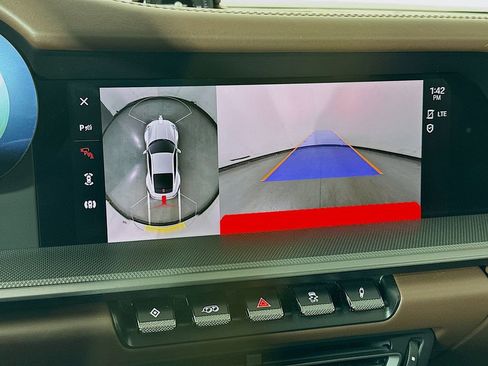 Certified 2024 Porsche 911 Carrera image 17