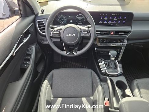 New 2026 Kia Seltos EX FWD image 13