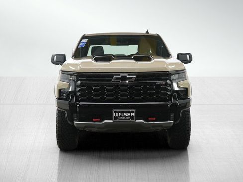 Used 2022 Chevrolet Silverado 1500 ZR2 w/ Technology Package image 8