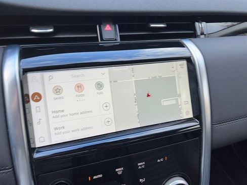 Used 2023 Land Rover Discovery Sport S image 34