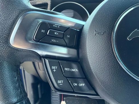Used 2019 Ford Mustang Coupe w/ Equipment Group 101A RWD image 20