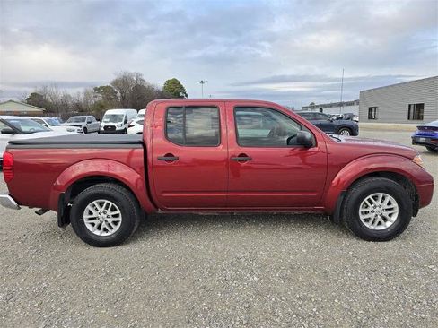 Used 2020 Nissan Frontier SV image 5