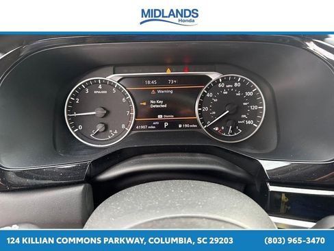 Used 2022 Nissan Pathfinder SV AWD/4WD image 28