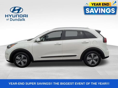 Used 2019 Kia Niro EX Premium image 2