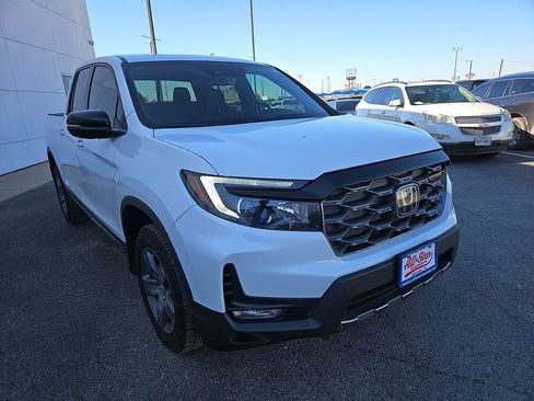 Used 2024 Honda Ridgeline TrailSport image 11