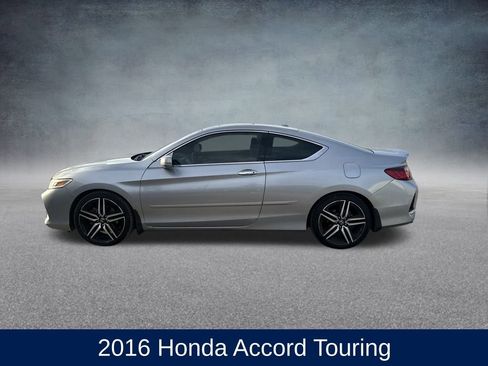 Used 2016 Honda Accord Touring image 2