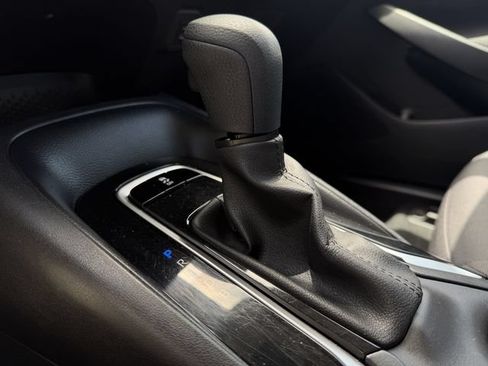 Used 2023 Toyota Corolla LE FWD image 19