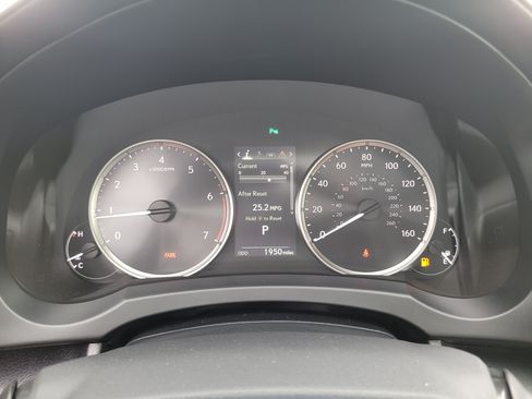 Used 2024 Lexus RC 300 w/ Premium Package RWD image 30