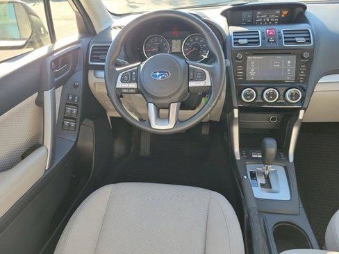 Used 2018 Subaru Forester 2.5i Premium w/ All-Weather Package image 12