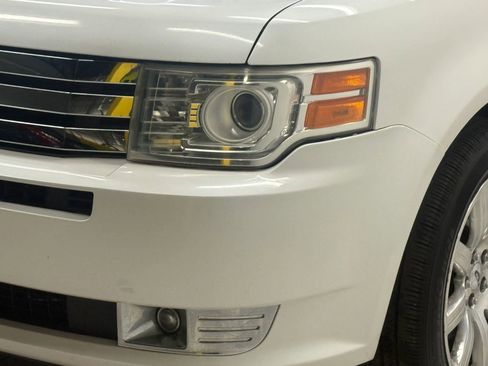 Used 2009 Ford Flex Limited image 4