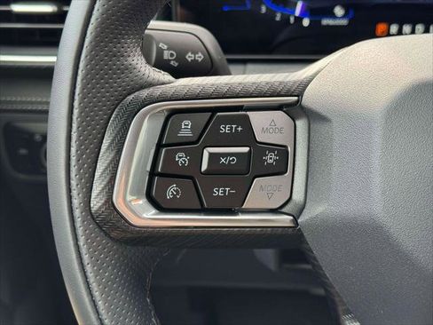 Used 2026 Ford Mustang Premium RWD image 23