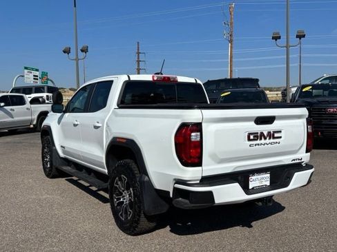 Used 2024 GMC Canyon AT4 AWD/4WD image 3