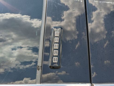 Used 2023 Ford F250 Lariat w/ Chrome Package AWD/4WD image 28
