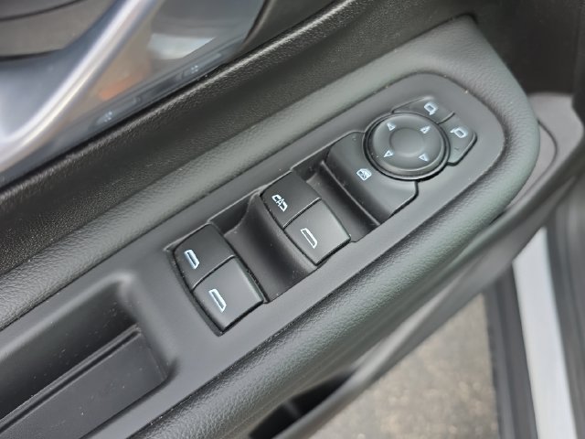 Certified 2024 GMC Terrain SLE w/ Driver Convenience Package FWD image 15