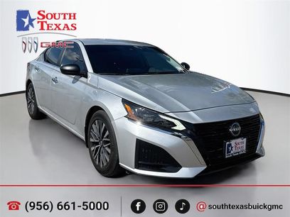 Used 2024 Nissan Altima 2.5 SV
