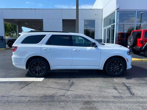 Used 2025 Dodge Durango GT AWD/4WD image 11