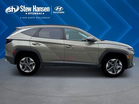 Used 2025 Hyundai Tucson SEL AWD/4WD image 10