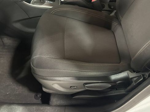 Used 2019 Chevrolet Trax LS FWD image 20