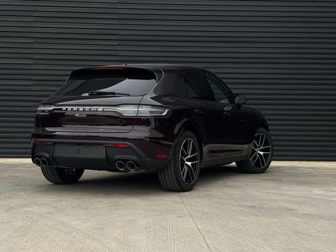 Certified 2026 Porsche Macan image 7